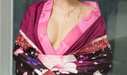 椎名由奈视频,魅力四溢的日本女神，视频中的惊艳瞬间